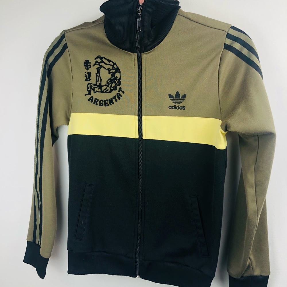 Adidas women top size-S